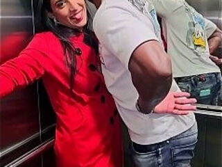 Transei com jovem negro do pau grande e grosso BBC enquanto marido filmava tudo