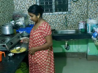 INDIAN DESI BEUTIFUL super hot wifey COOKING TIME hump 2025