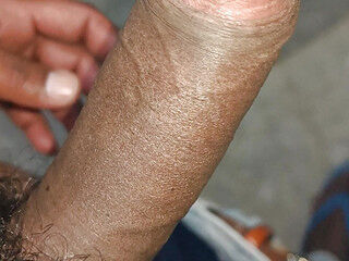 I enjoy handjob my big cock feel amezing