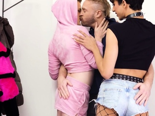 Greedy influencer fembois seduce zaddy