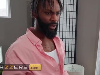 Codi Vore got caught cheating with a white guy