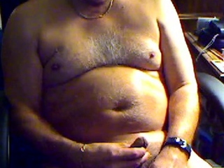 Grandfather jizz on web cam and taste his jizz