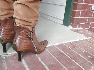 donald pliner phython boots