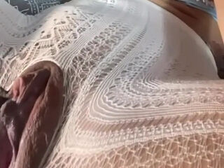 Buxomy Latina enjoys to have fun with her cunny