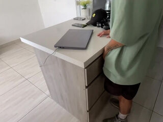 Stepsis' Couch Creampie: Big Ass, Sudden Desire